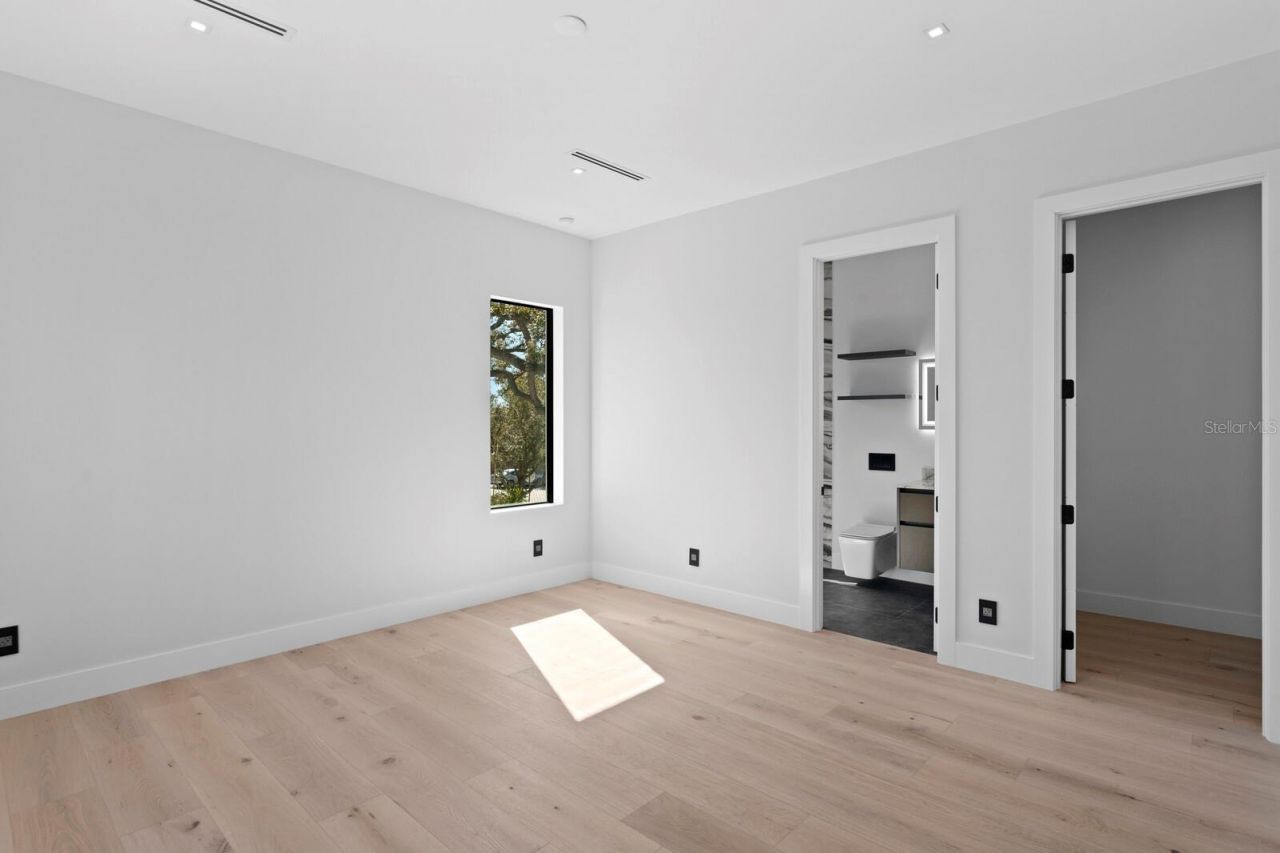 2089 Arlington Street, Sarasota, FL 34239 Photo
