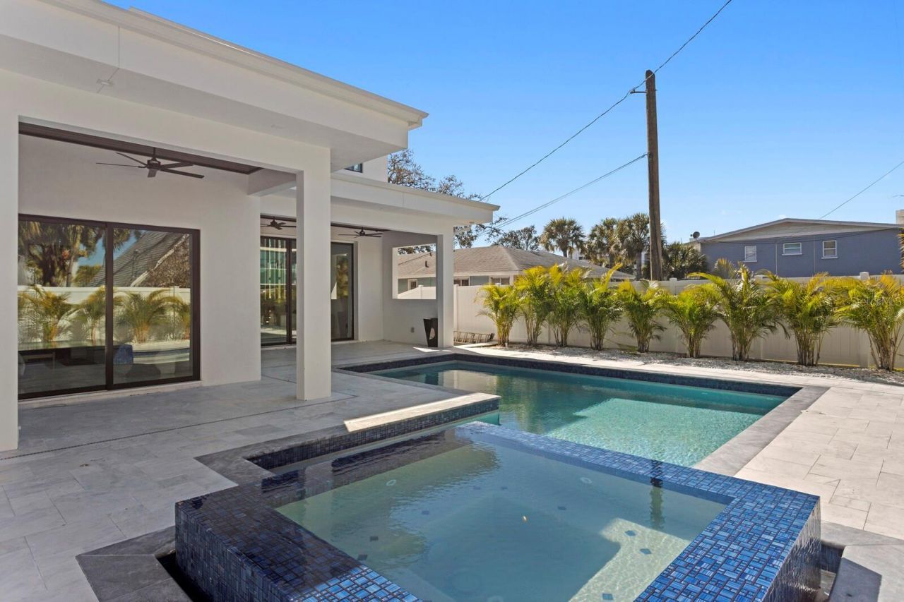 2089 Arlington Street, Sarasota, FL 34239 Photo
