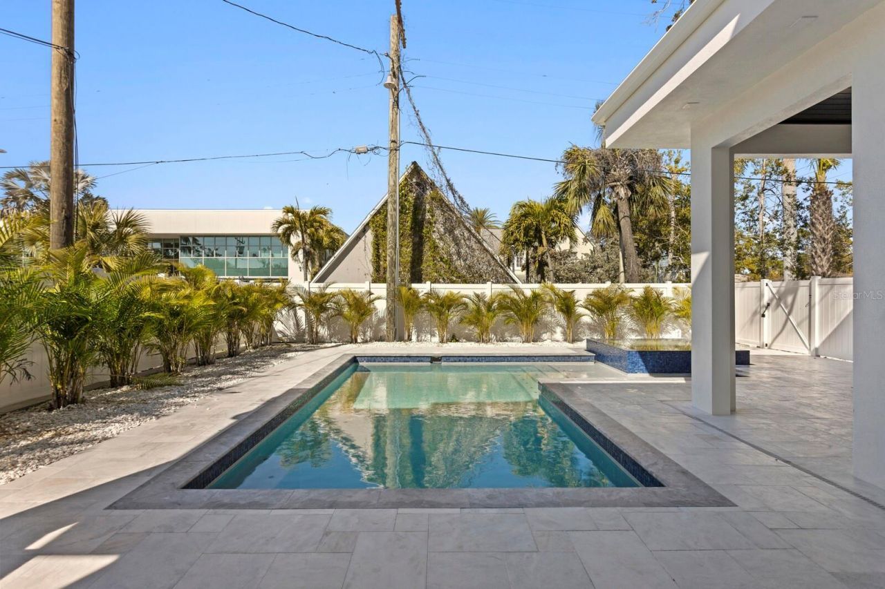 2089 Arlington Street, Sarasota, FL 34239 Photo