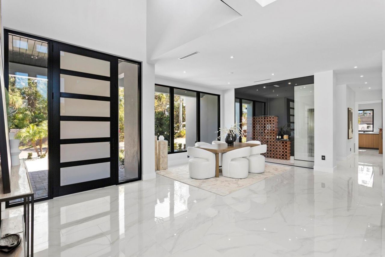 2089 Arlington Street, Sarasota, FL 34239 Photo