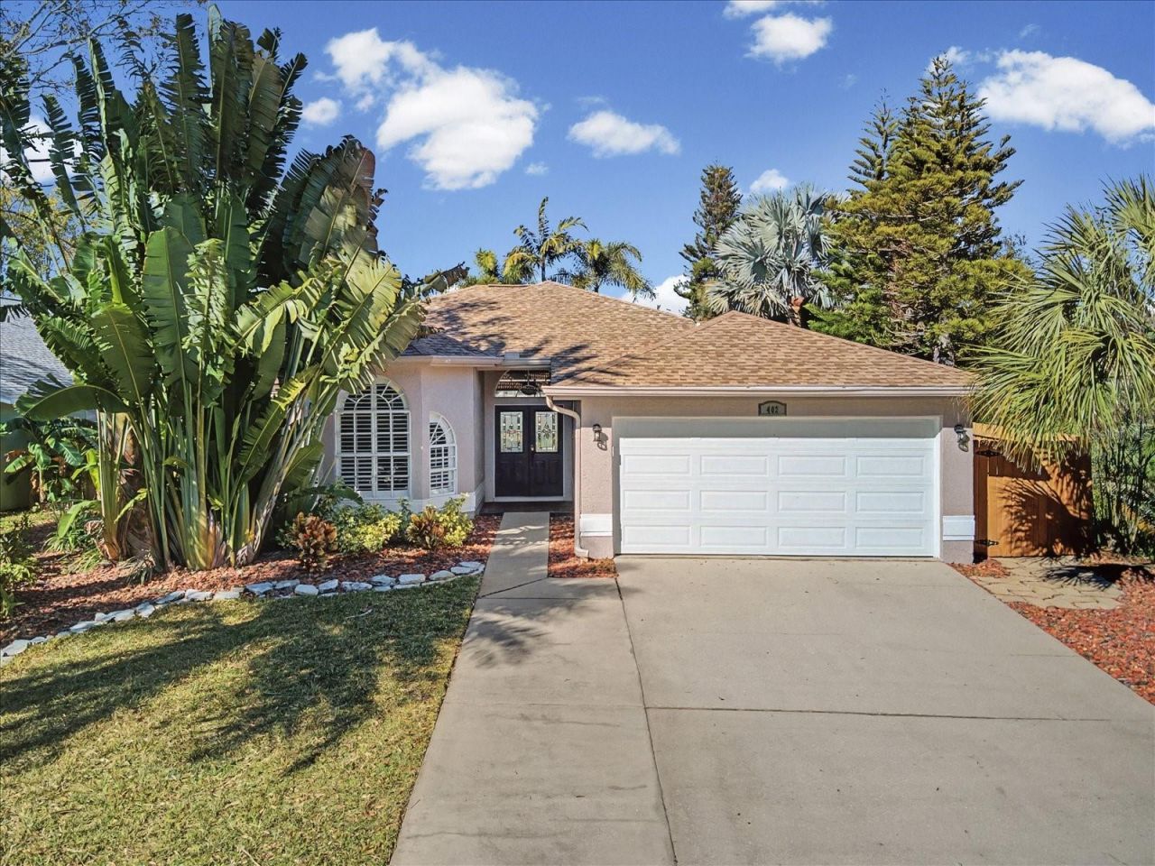 402 Village Drive, Tarpon Springs, FL 34689 Main Photo