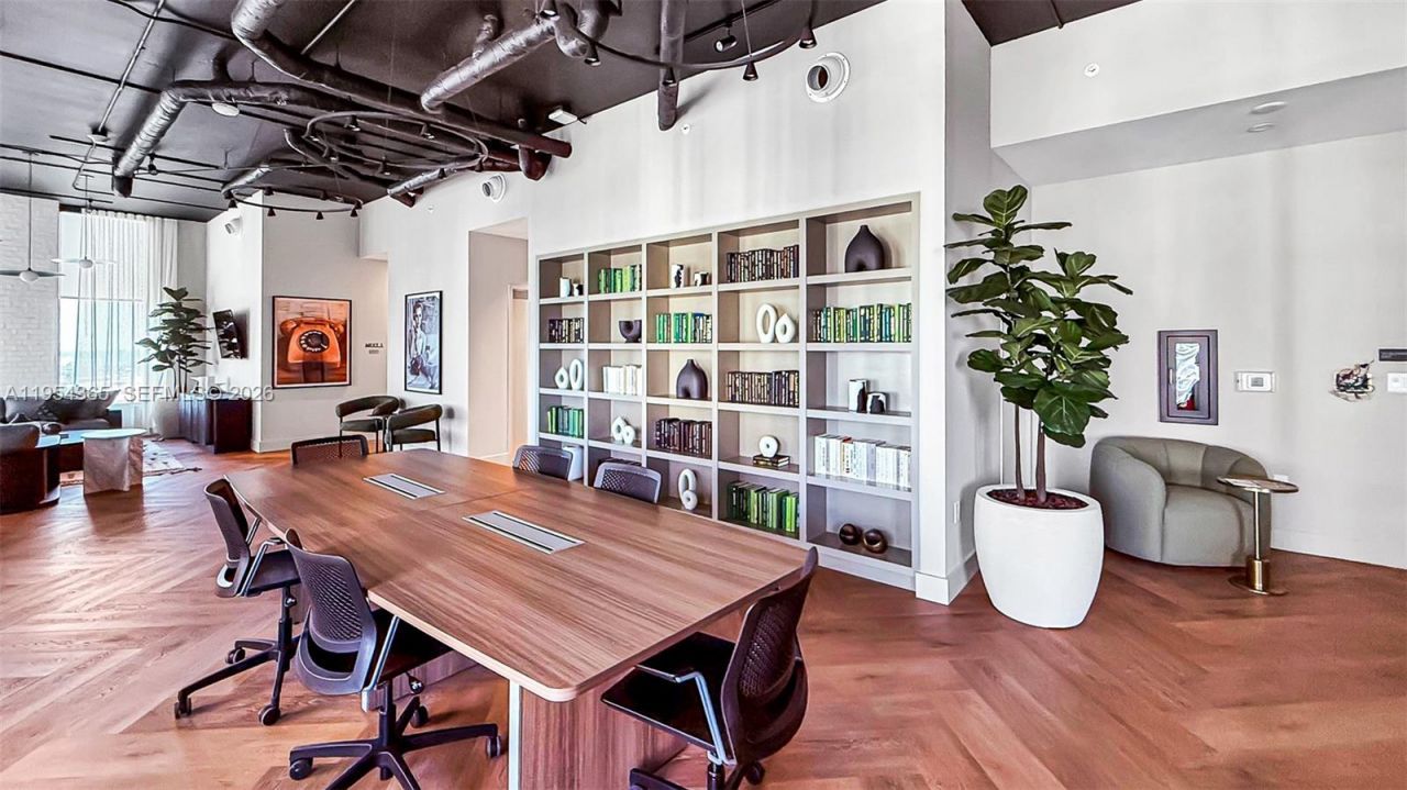 121 NE 5th St, Unit 1608, Miami, FL 33143 Photo