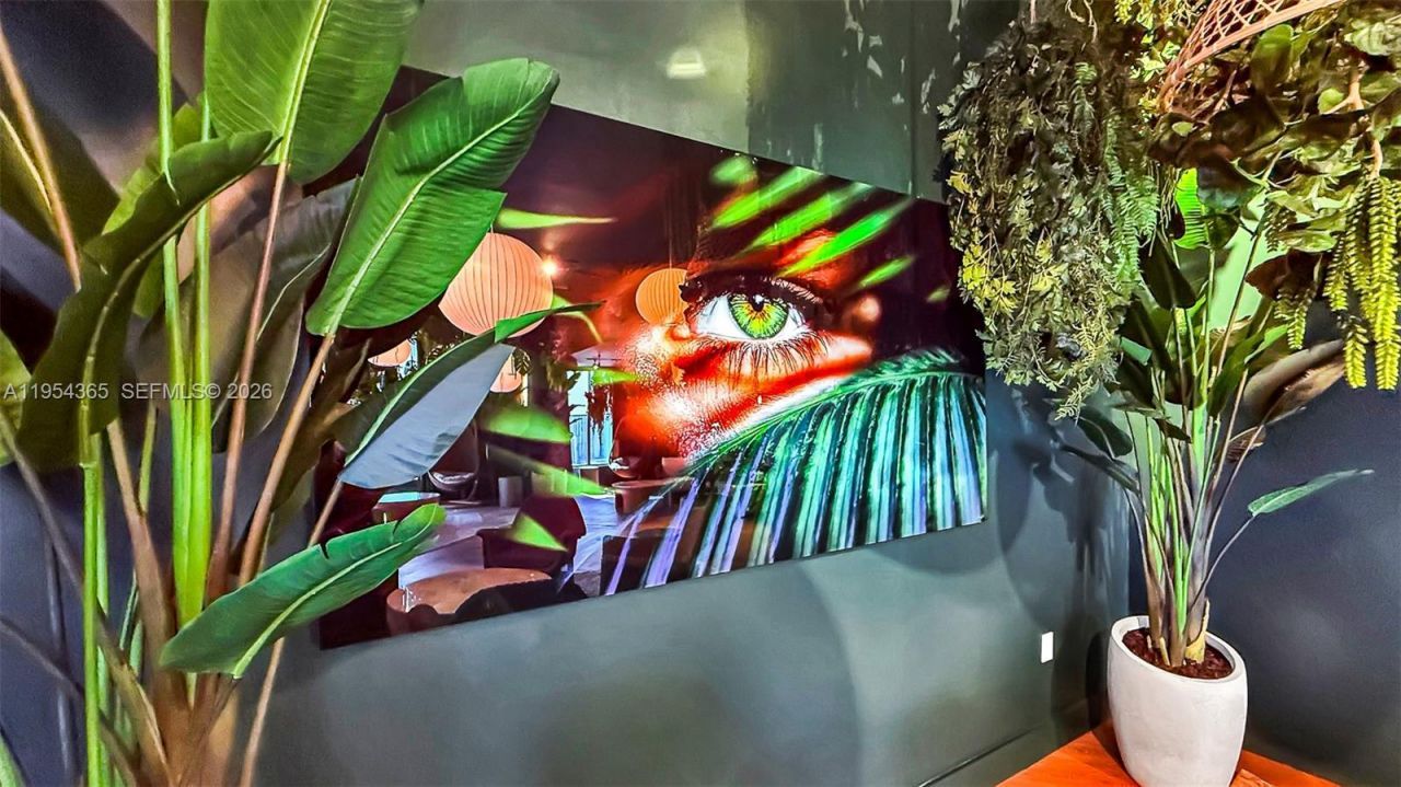 121 NE 5th St, Unit 1608, Miami, FL 33143 Photo