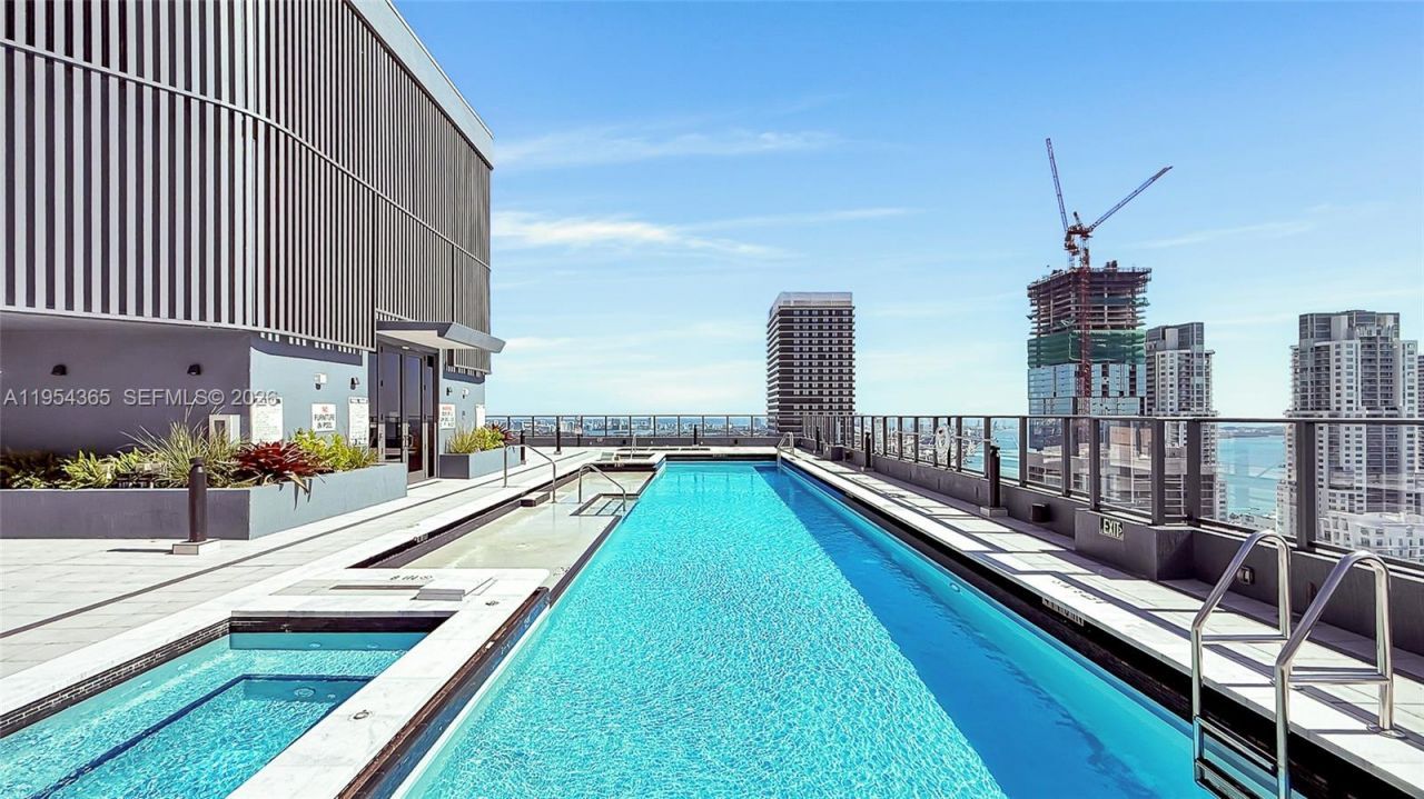 121 NE 5th St, Unit 1608, Miami, FL 33143 Photo