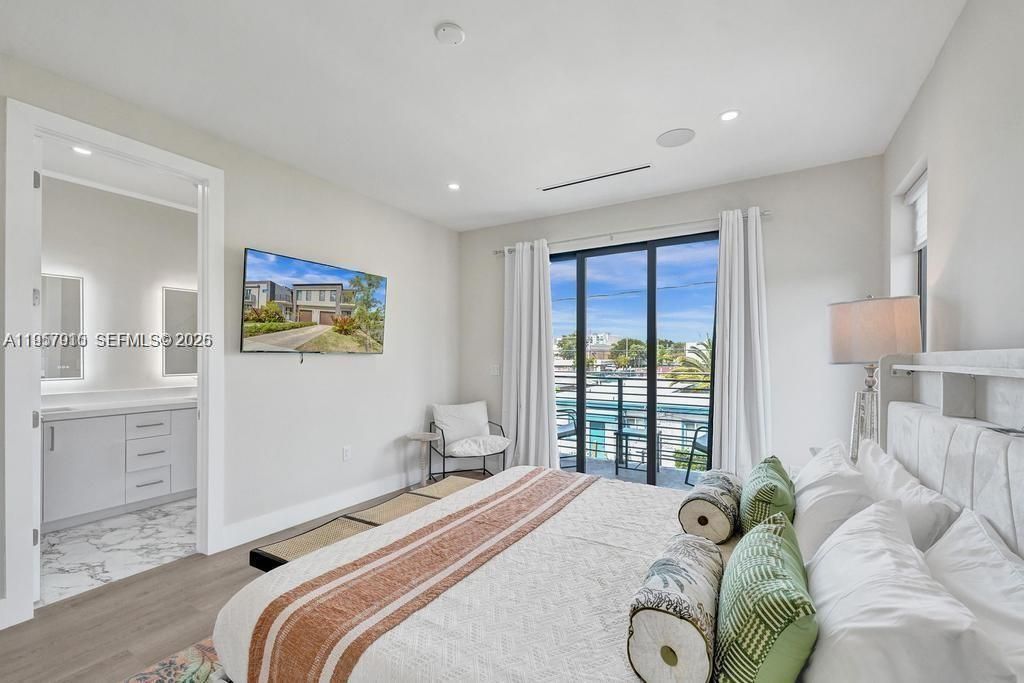 1101 NE 16th Ter , Unit TH#1, Fort Lauderdale, FL 33304 Photo