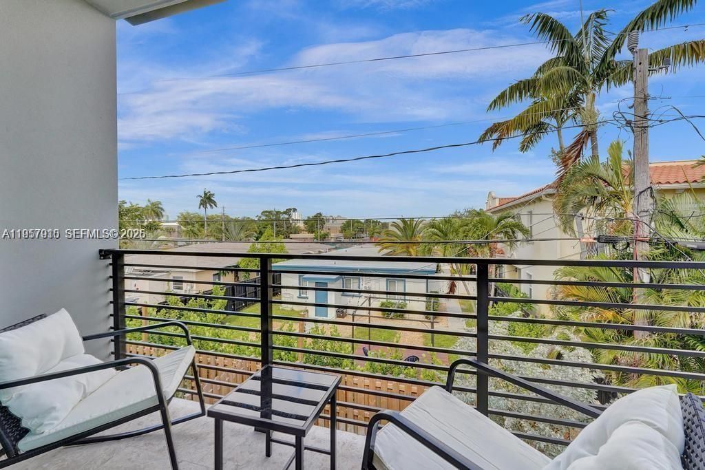 1101 NE 16th Ter , Unit TH#1, Fort Lauderdale, FL 33304 Photo