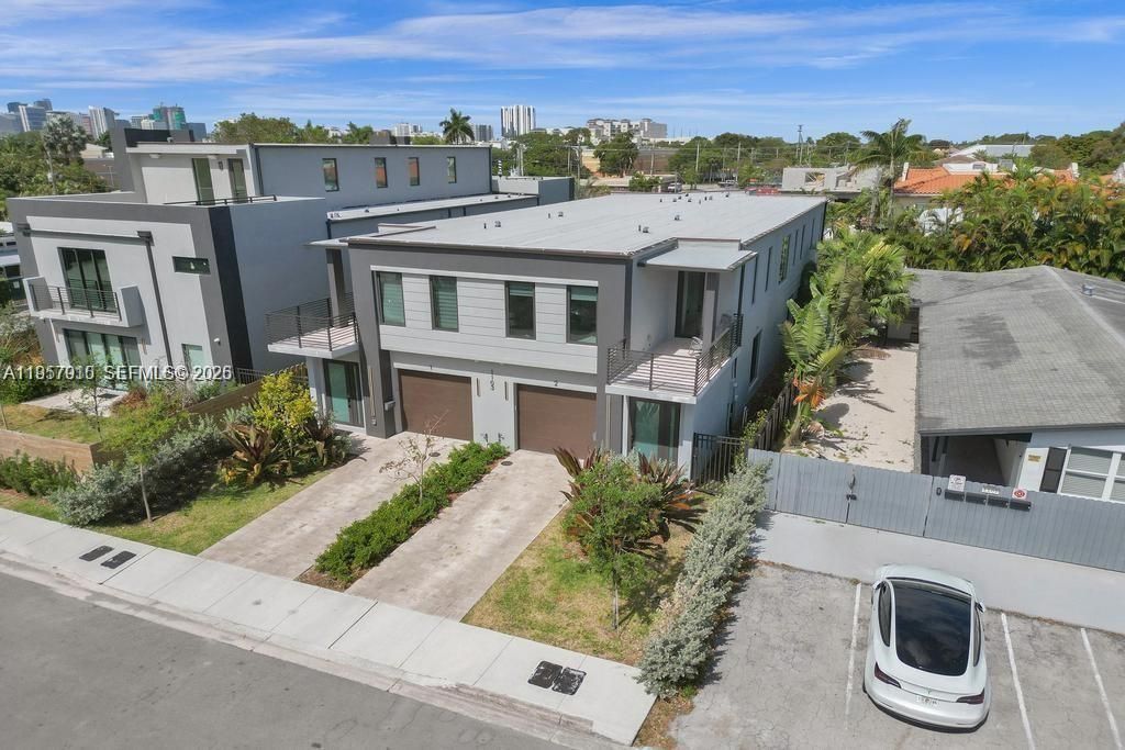 1101 NE 16th Ter , Unit TH#1, Fort Lauderdale, FL 33304 Photo