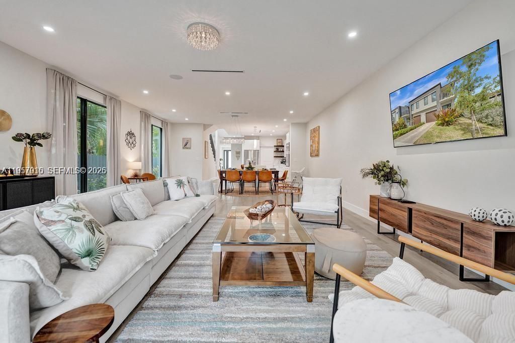 1101 NE 16th Ter , Unit TH#1, Fort Lauderdale, FL 33304 Photo