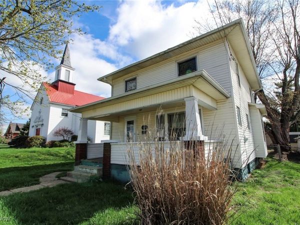 1338 Pine Street, Zanesville, OH 43701