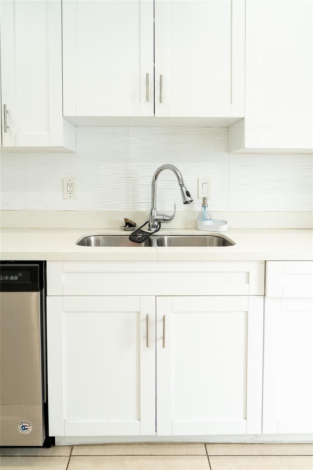 2710 NW 5 Street, Pompano Beach, FL 33069 Photo