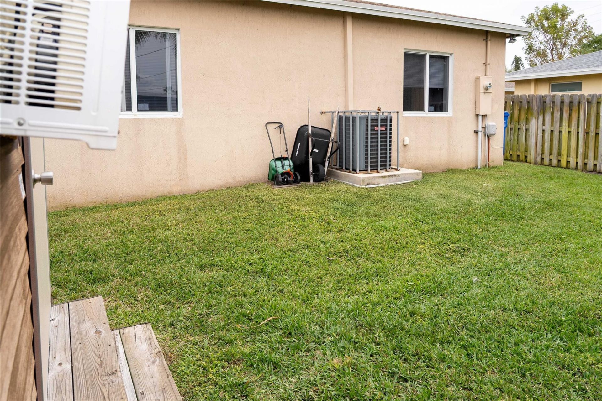 2710 NW 5 Street, Pompano Beach, FL 33069 Photo