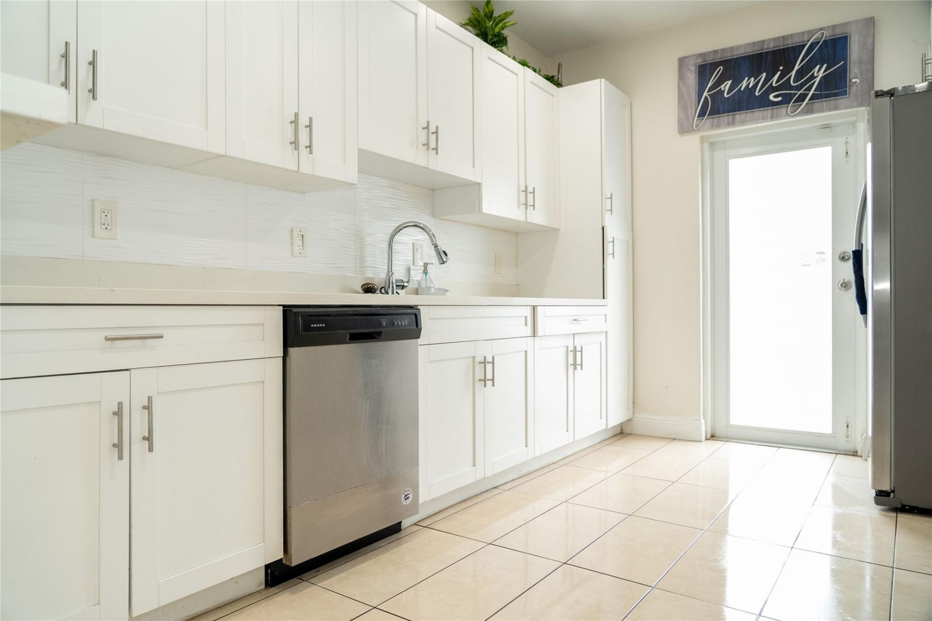 2710 NW 5 Street, Pompano Beach, FL 33069 Photo