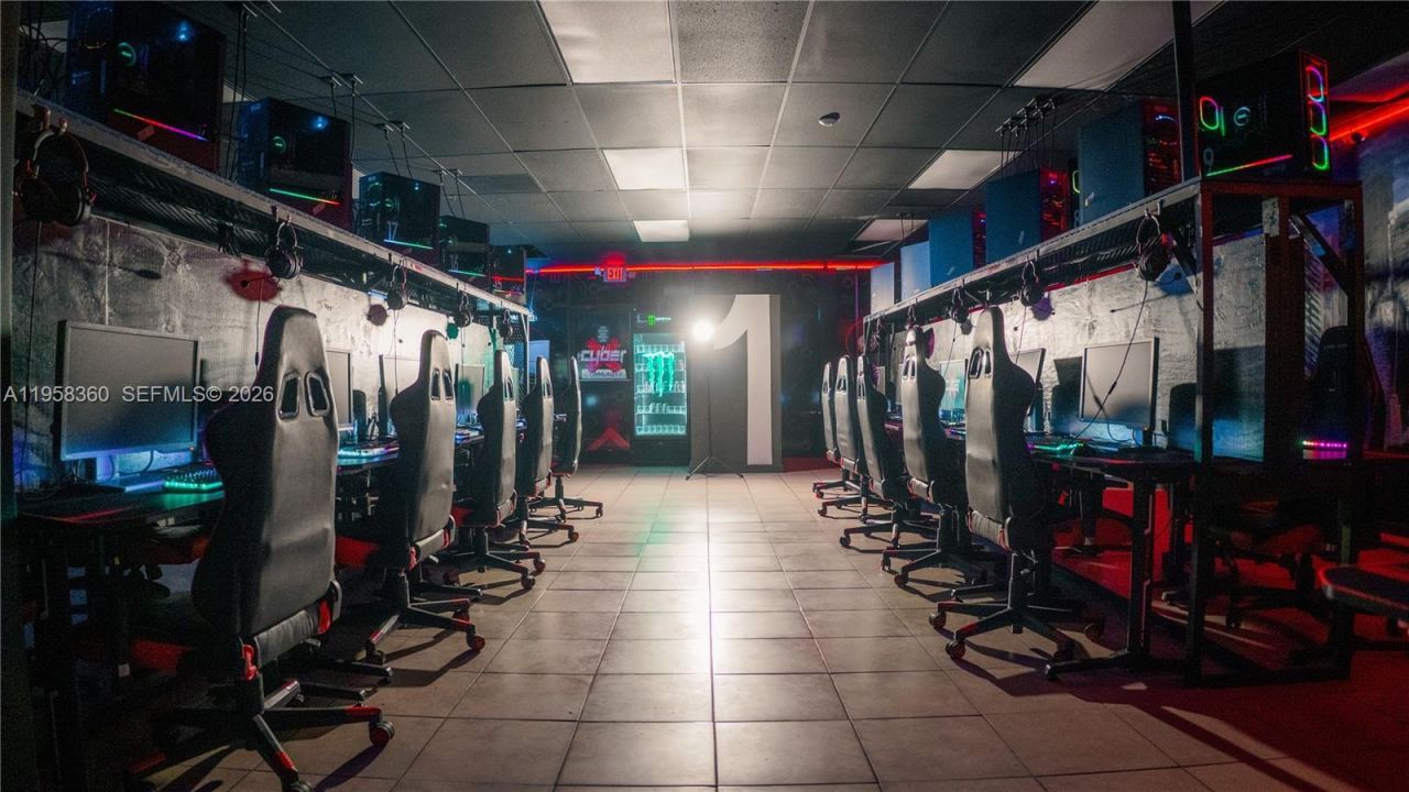 8600 W State Road 84 , Davie, FL 33324 Photo