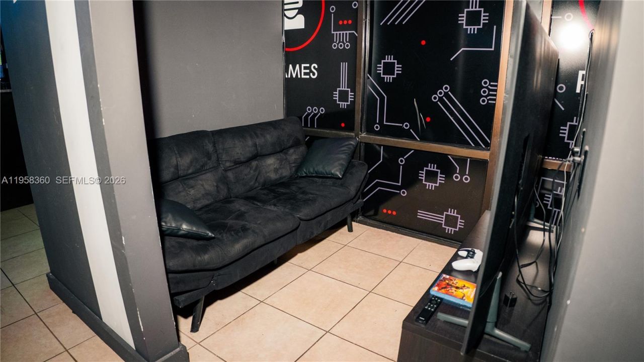 8600 W State Road 84 , Davie, FL 33324 Photo