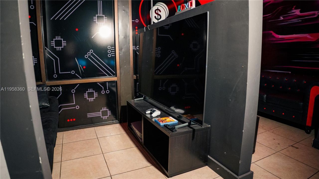 8600 W State Road 84 , Davie, FL 33324 Photo