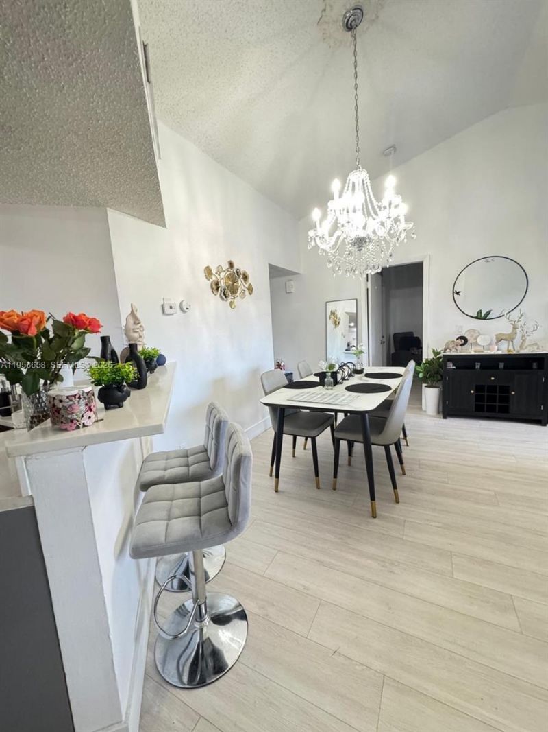 8801 Wiles Rd , Unit 308, Coral Springs, FL 33067 Photo