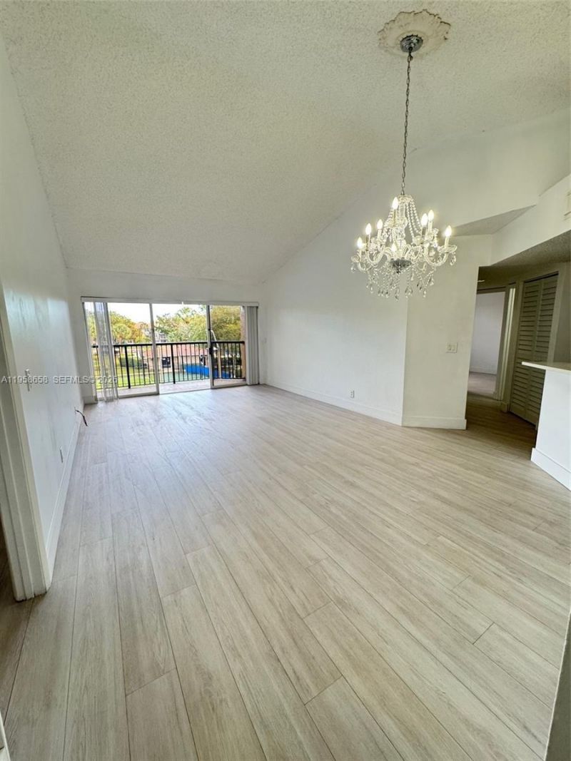 8801 Wiles Rd , Unit 308, Coral Springs, FL 33067 Photo