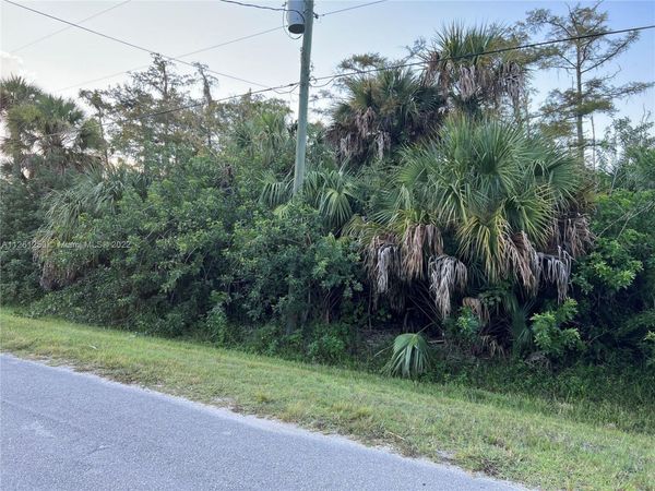 2521 20TH AVENUE NE, NAPLES, FL 34120