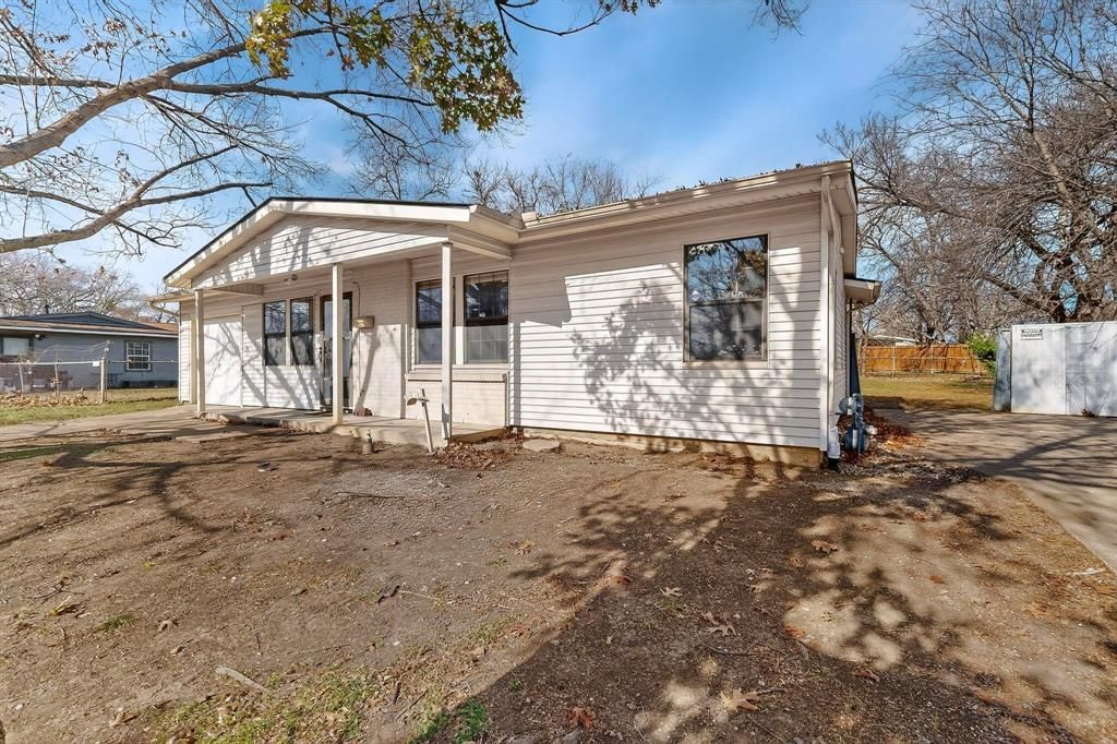 1917 Ida Street, Arlington, TX 76010 Main Photo