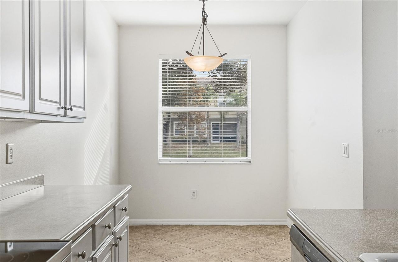 7928 Limestone Lane, Unit 19-105, Sarasota, FL 34233 Photo