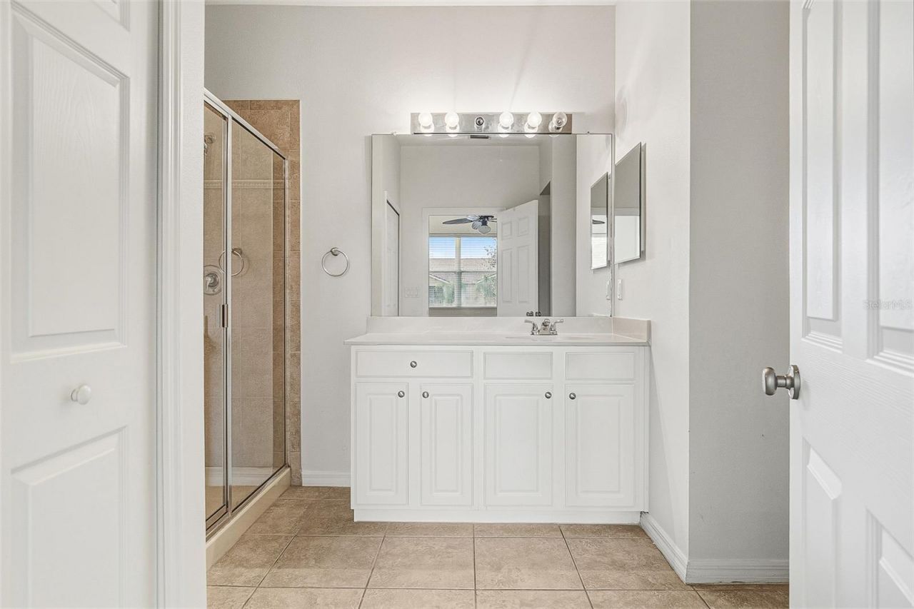 7928 Limestone Lane, Unit 19-105, Sarasota, FL 34233 Photo