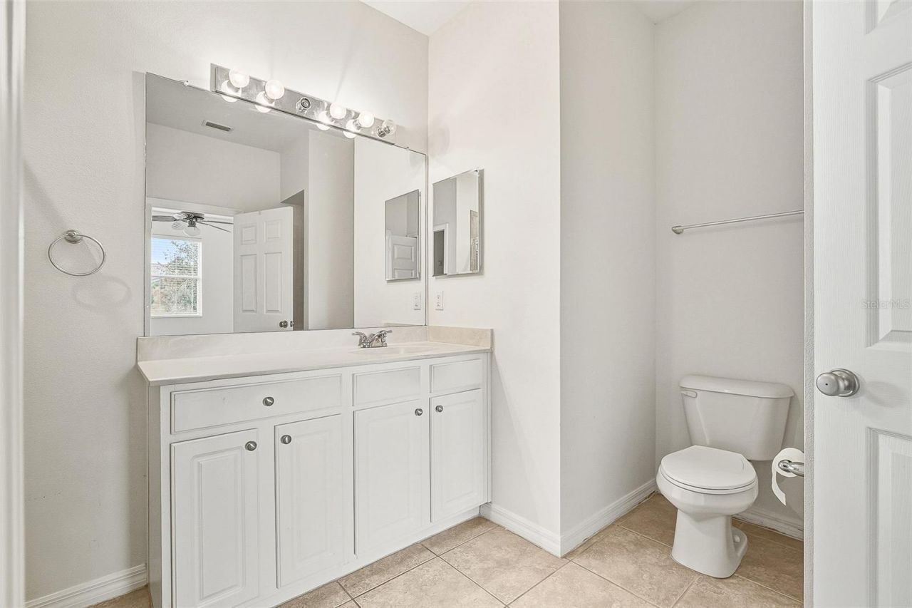 7928 Limestone Lane, Unit 19-105, Sarasota, FL 34233 Photo
