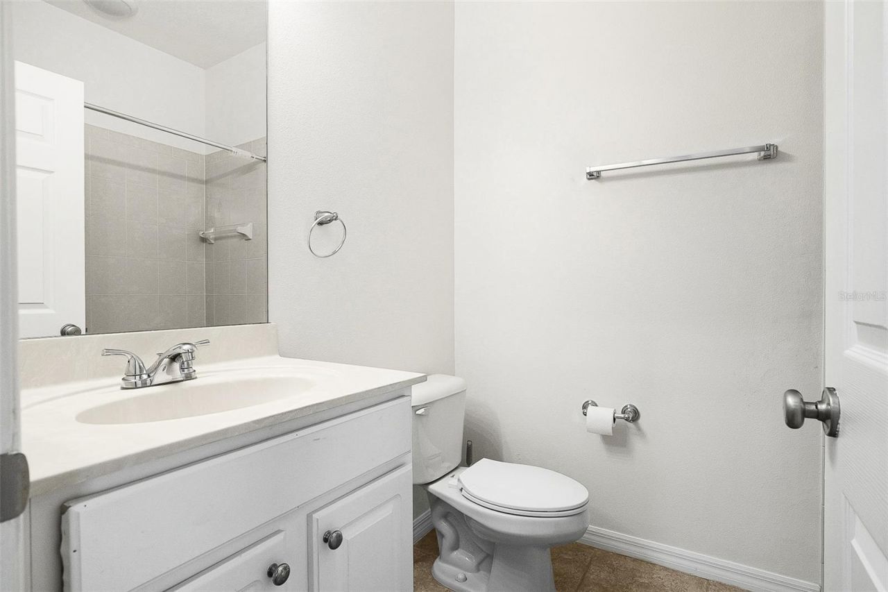 7928 Limestone Lane, Unit 19-105, Sarasota, FL 34233 Photo