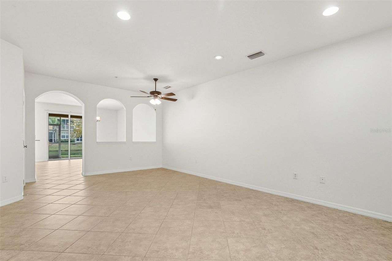 7928 Limestone Lane, Unit 19-105, Sarasota, FL 34233 Photo