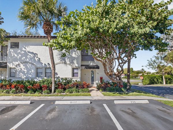 7200 NW 2nd Avenue, Unit 162, Boca Raton, FL 33487