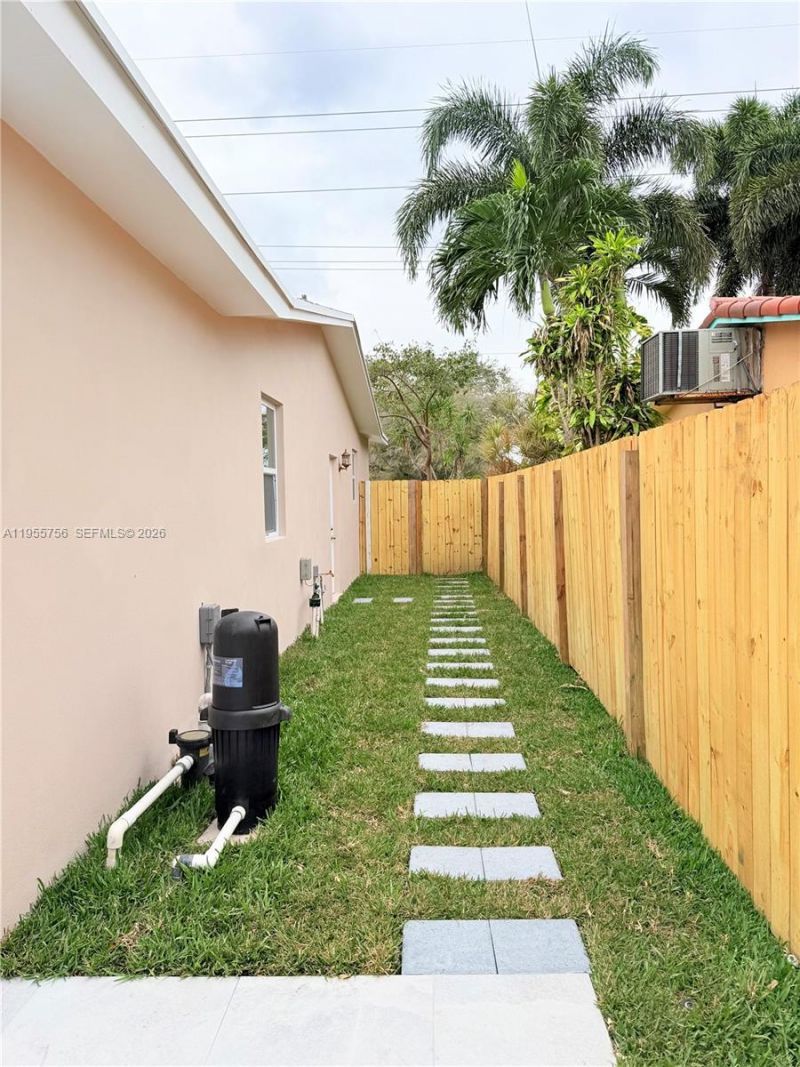 4241 Thomas St, Hollywood, FL 33021 Photo