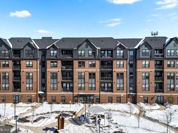 3927 FAIR RIDGE DRIVE, Unit 409, FAIRFAX, VA 22033