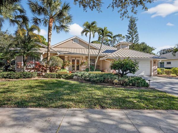 7702 SE Mammoth Drive, Hobe Sound, FL 33455