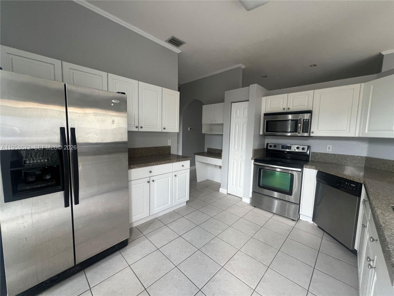 21460 SW 90th Ct, Cutler Bay, FL 33189 Photo