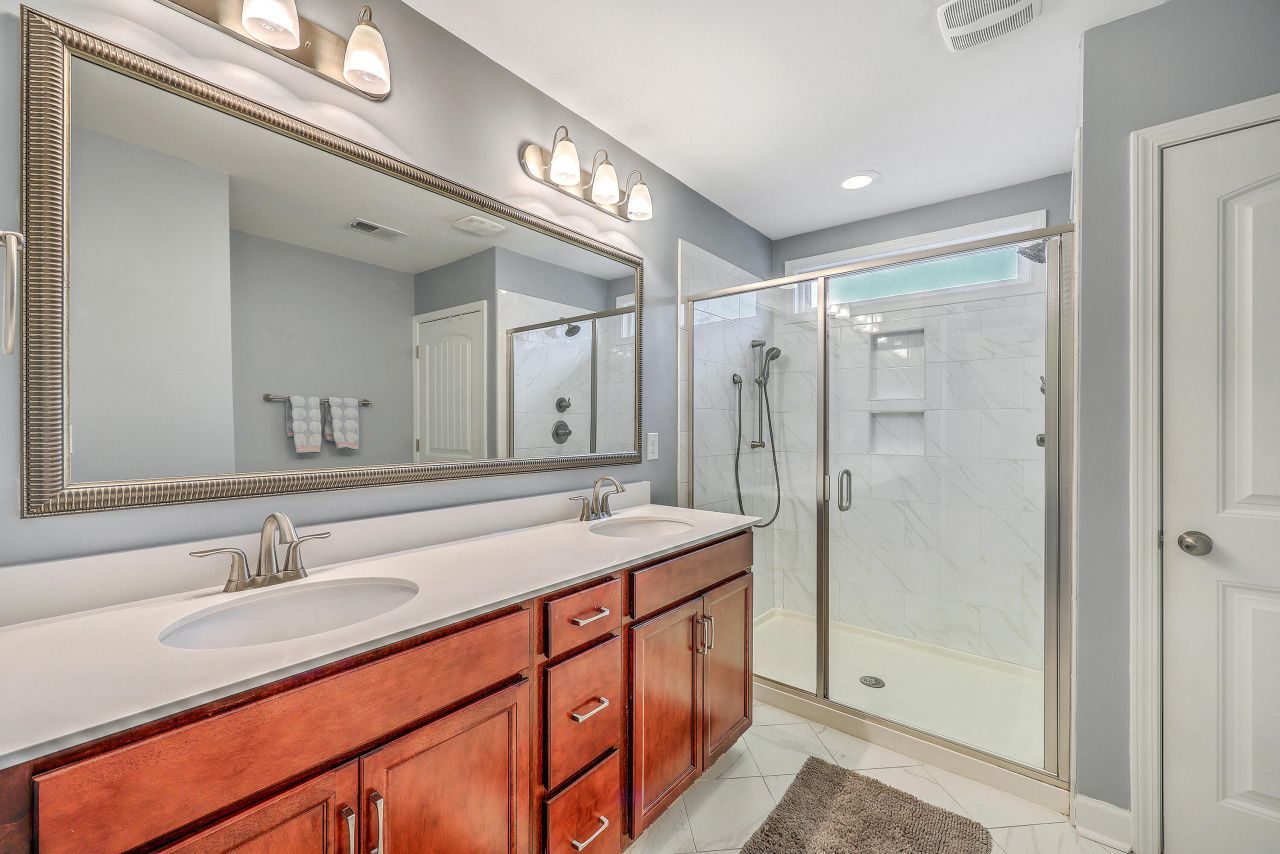 2353 Grandiflora Boulevard Photo 22