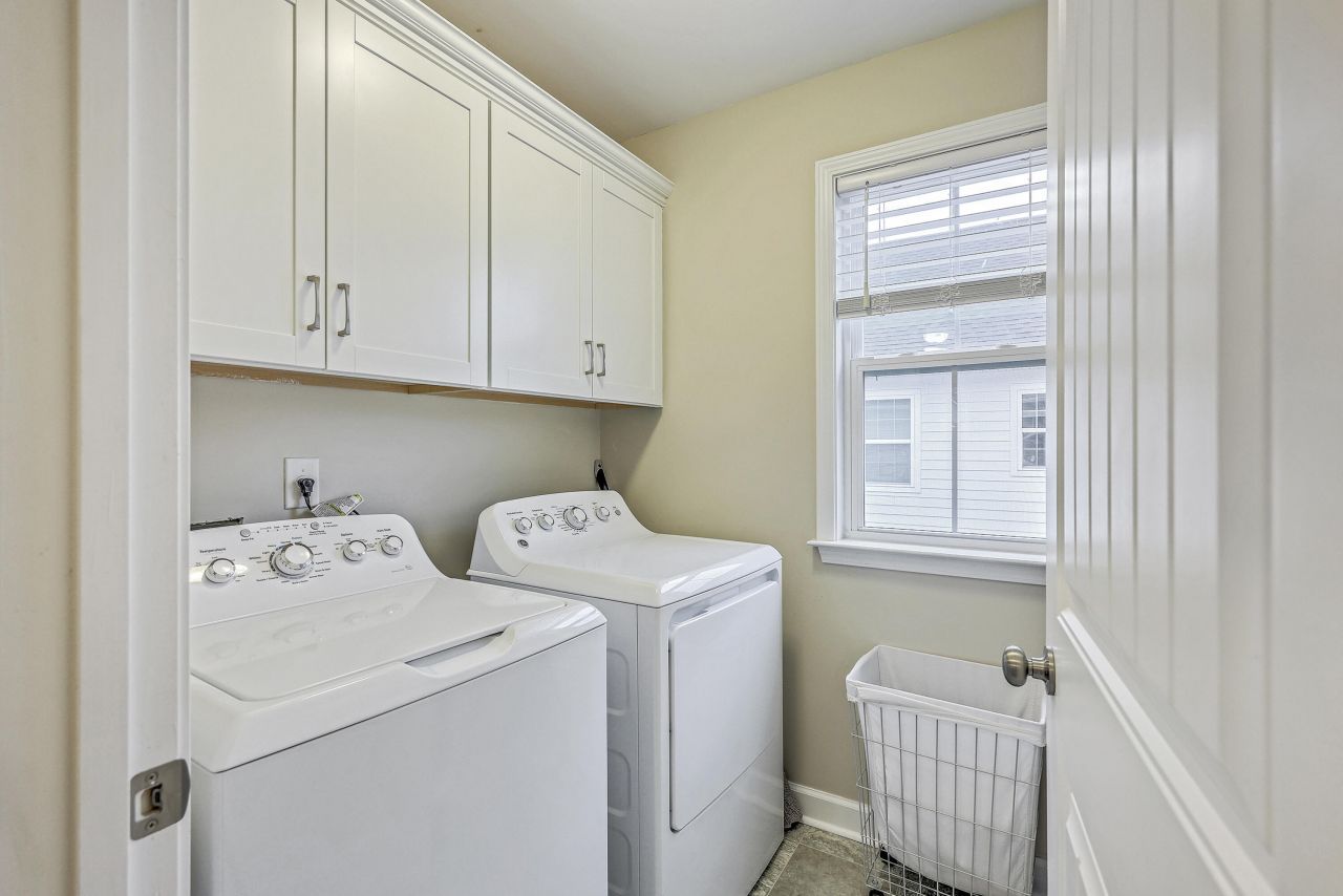 2353 Grandiflora Boulevard Photo 29