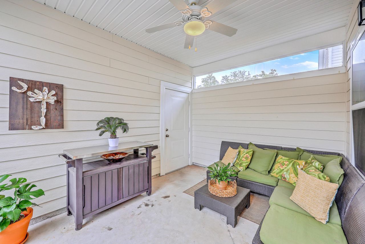 2353 Grandiflora Boulevard Photo 33