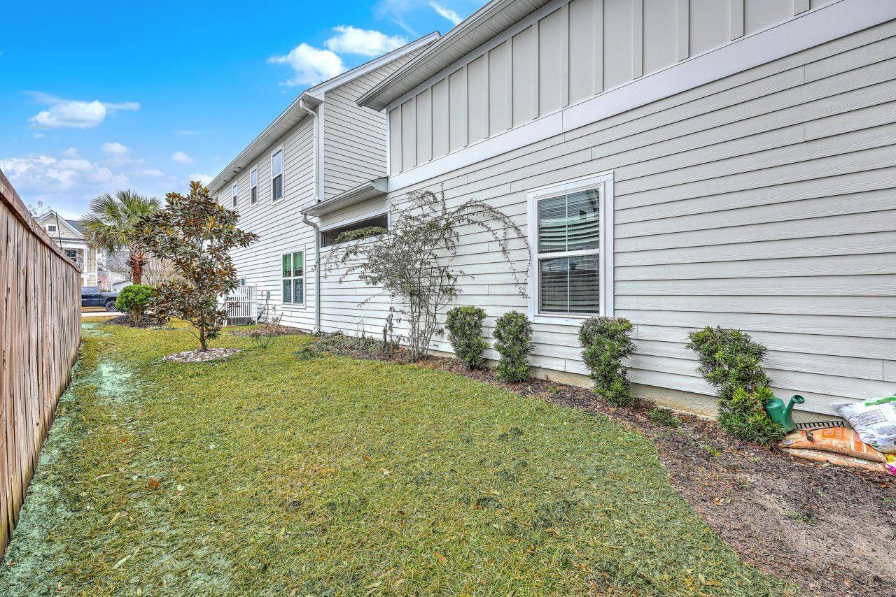 2353 Grandiflora Boulevard Photo 37