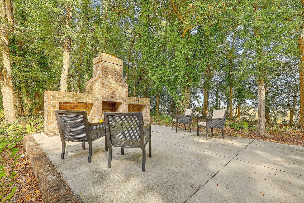 2353 Grandiflora Boulevard Photo 50