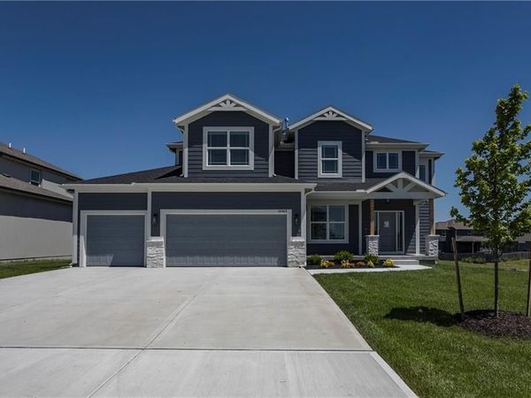 16965 S Brentwood Street, Olathe, KS 66062