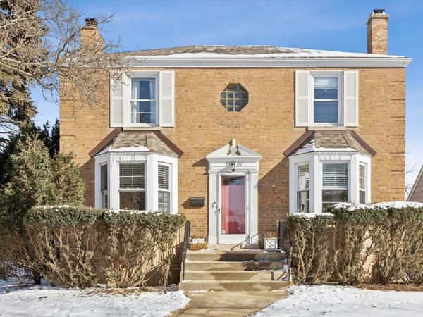 3601 McCormick Avenue, Brookfield, IL 60513