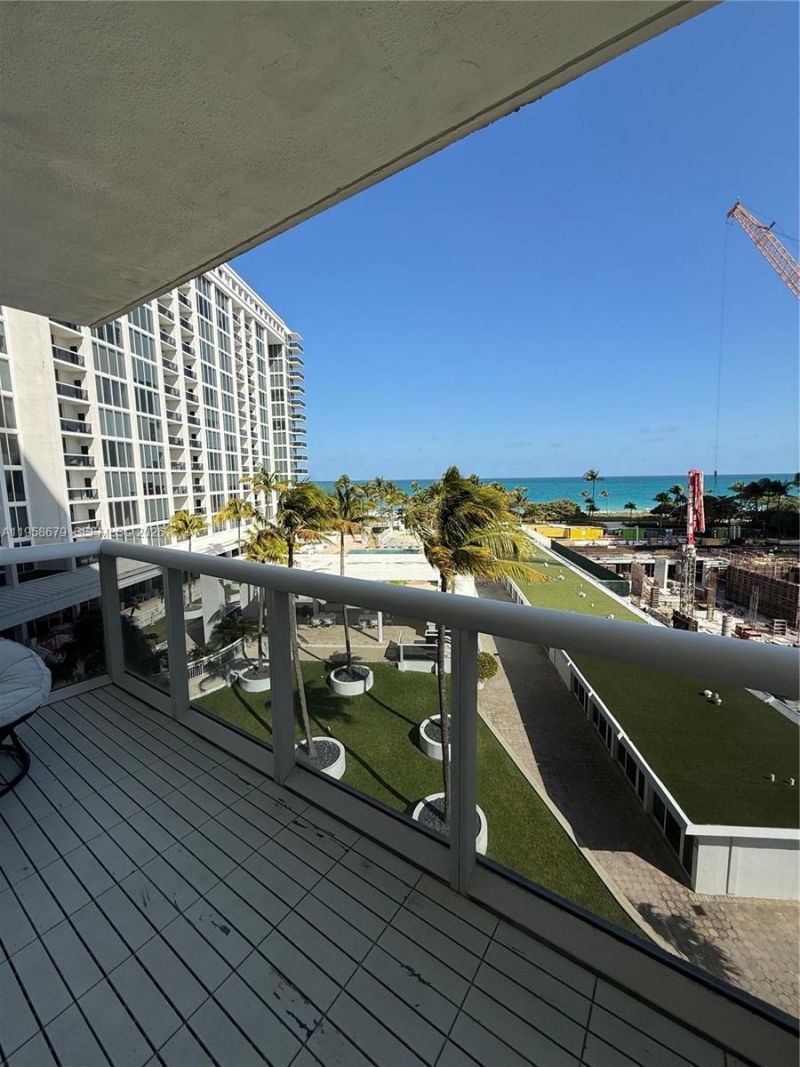 10275 Collins Ave, Unit 420, Bal Harbour, FL 33154 Photo