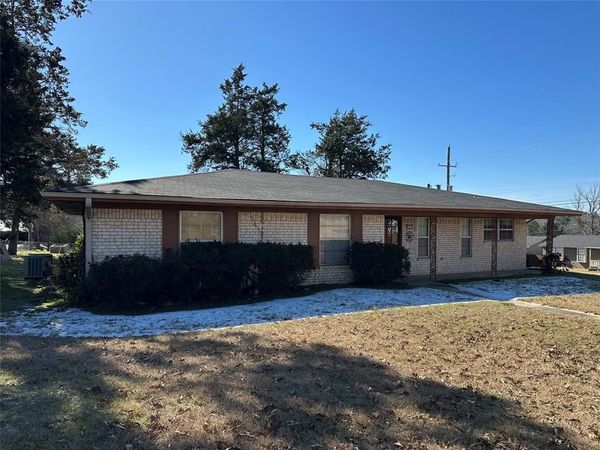 607 W Campbell Road, Linden, TX 75563