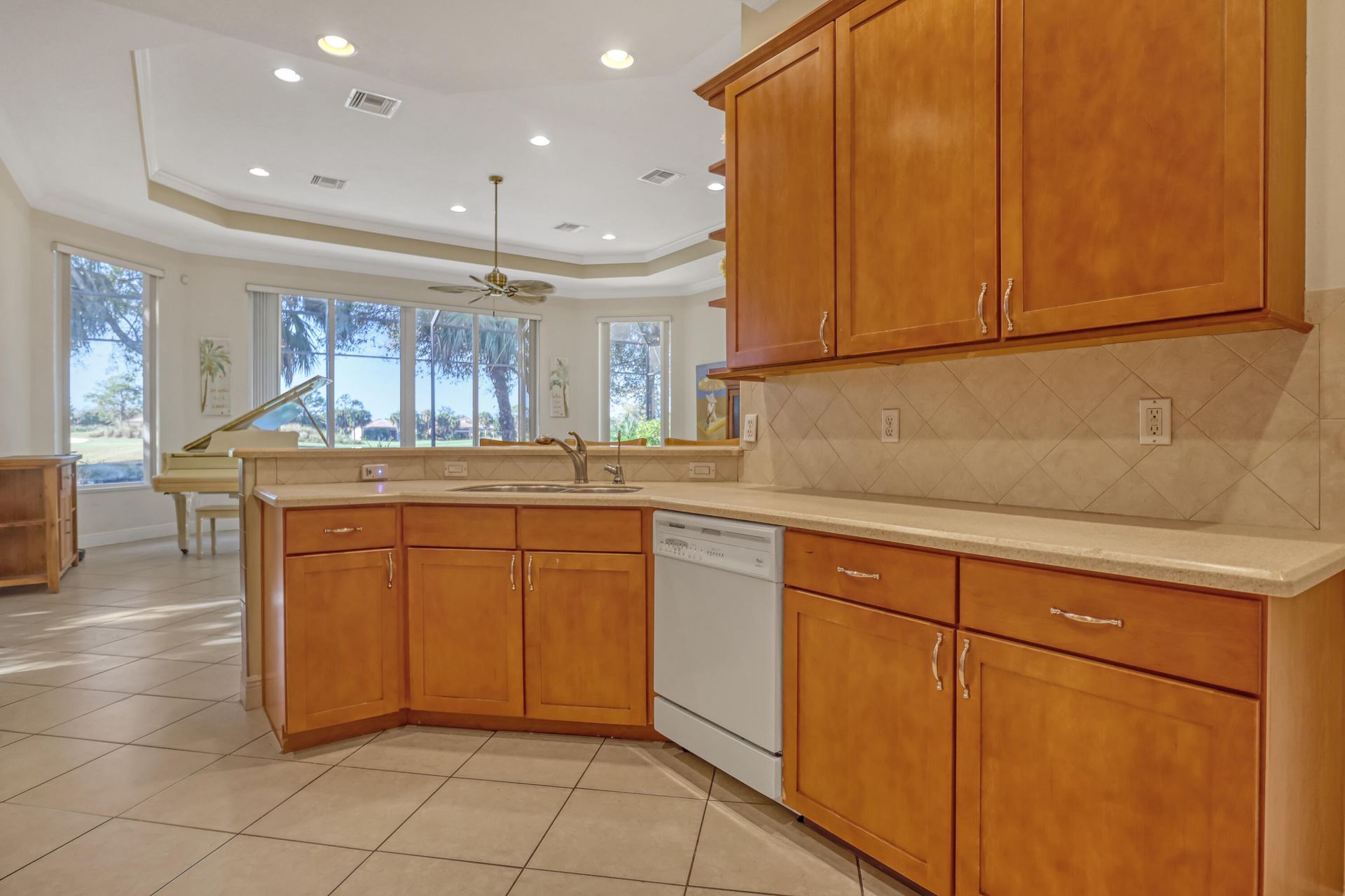 9029 One Putt Place, Port Saint Lucie, FL 34986 Photo