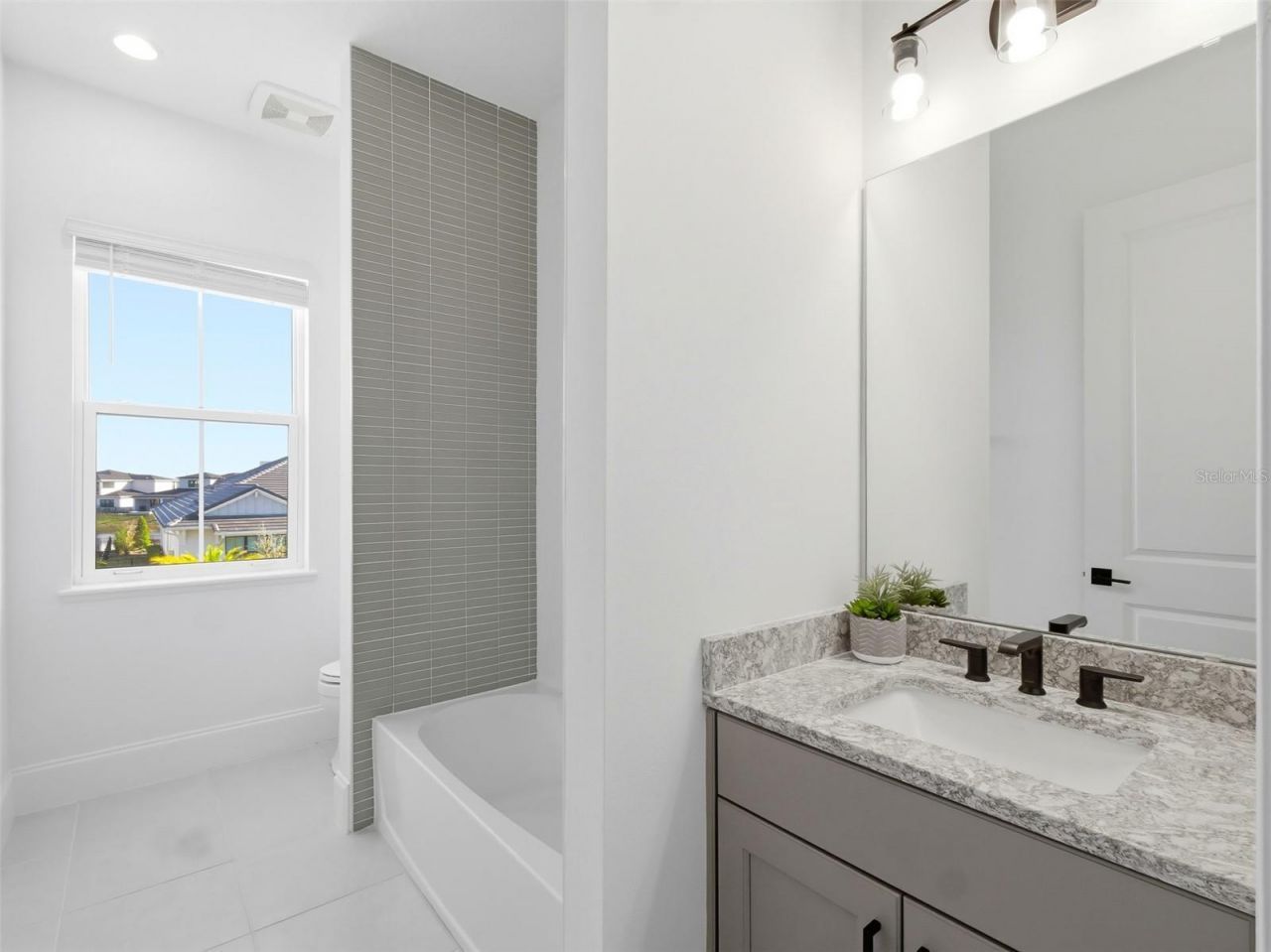 9131 Santorini Drive, Orlando, FL 32827 Photo