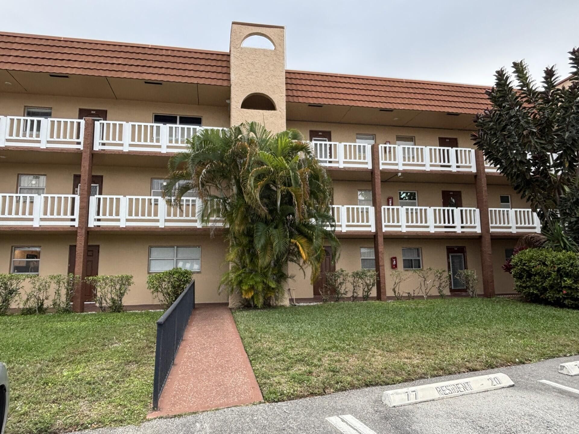 2731 N Pine Island Road, Unit 105, Sunrise, FL 33322 Photo