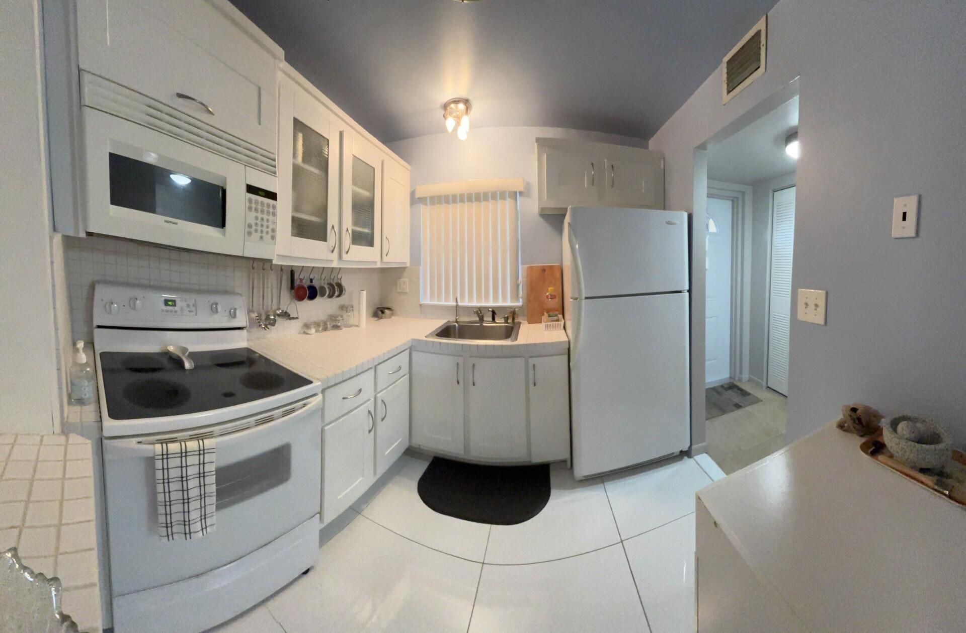 2731 N Pine Island Road, Unit 105, Sunrise, FL 33322 Photo