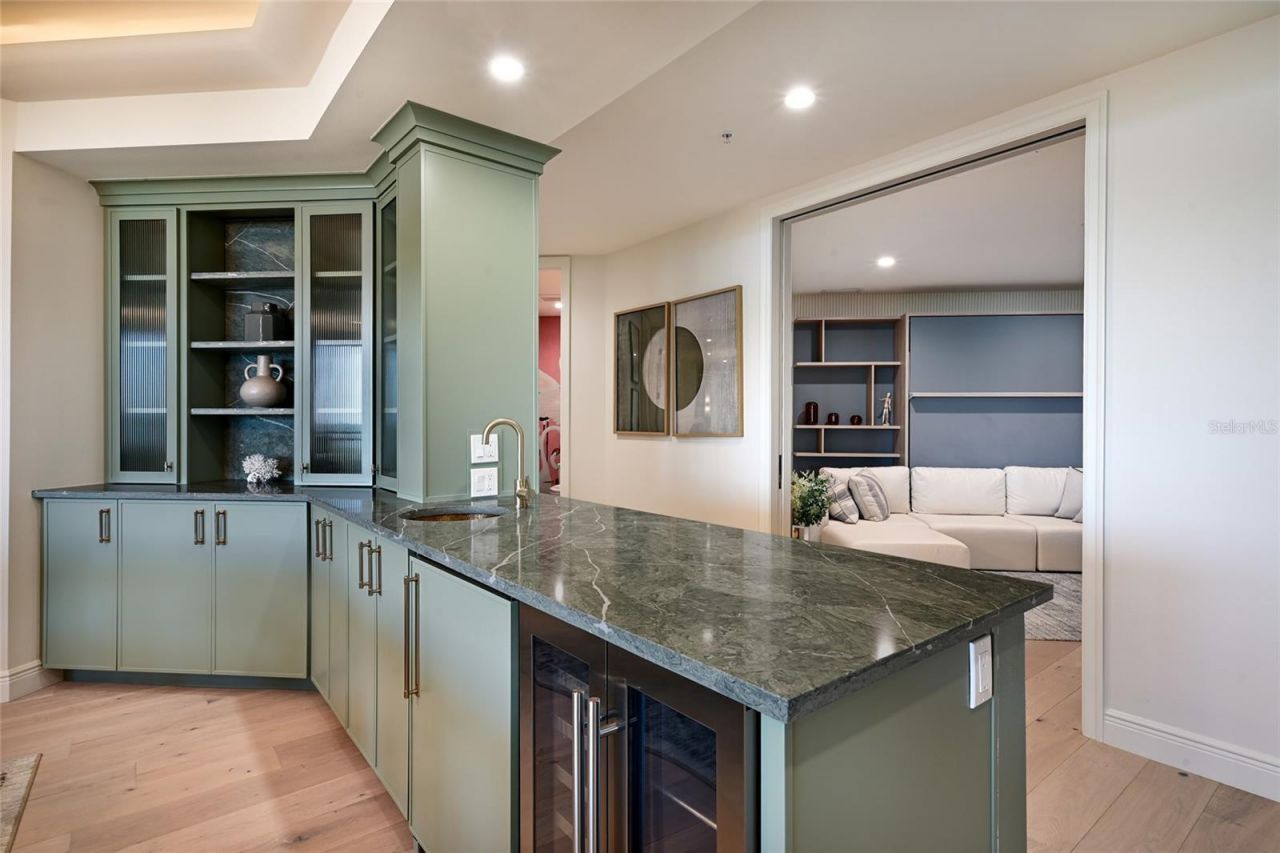 1300 Benjamin Franklin Drive, Unit 809, Sarasota, FL 34236 Photo