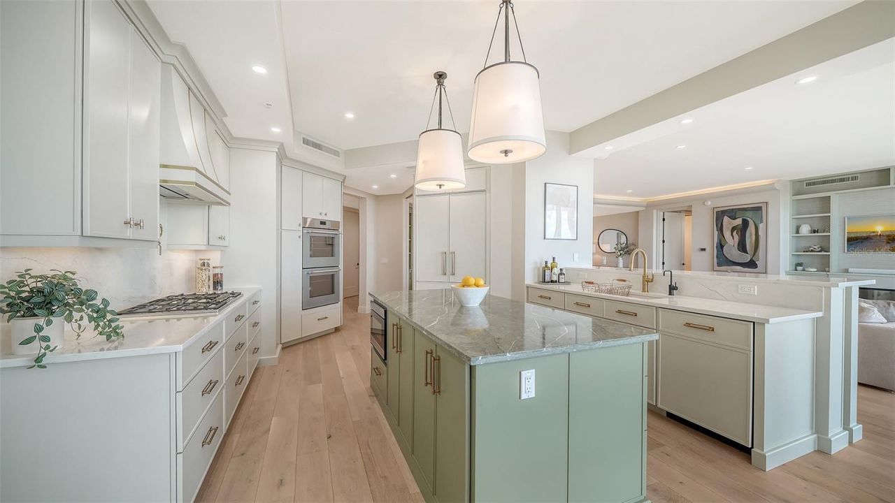 1300 Benjamin Franklin Drive, Unit 809, Sarasota, FL 34236 Photo