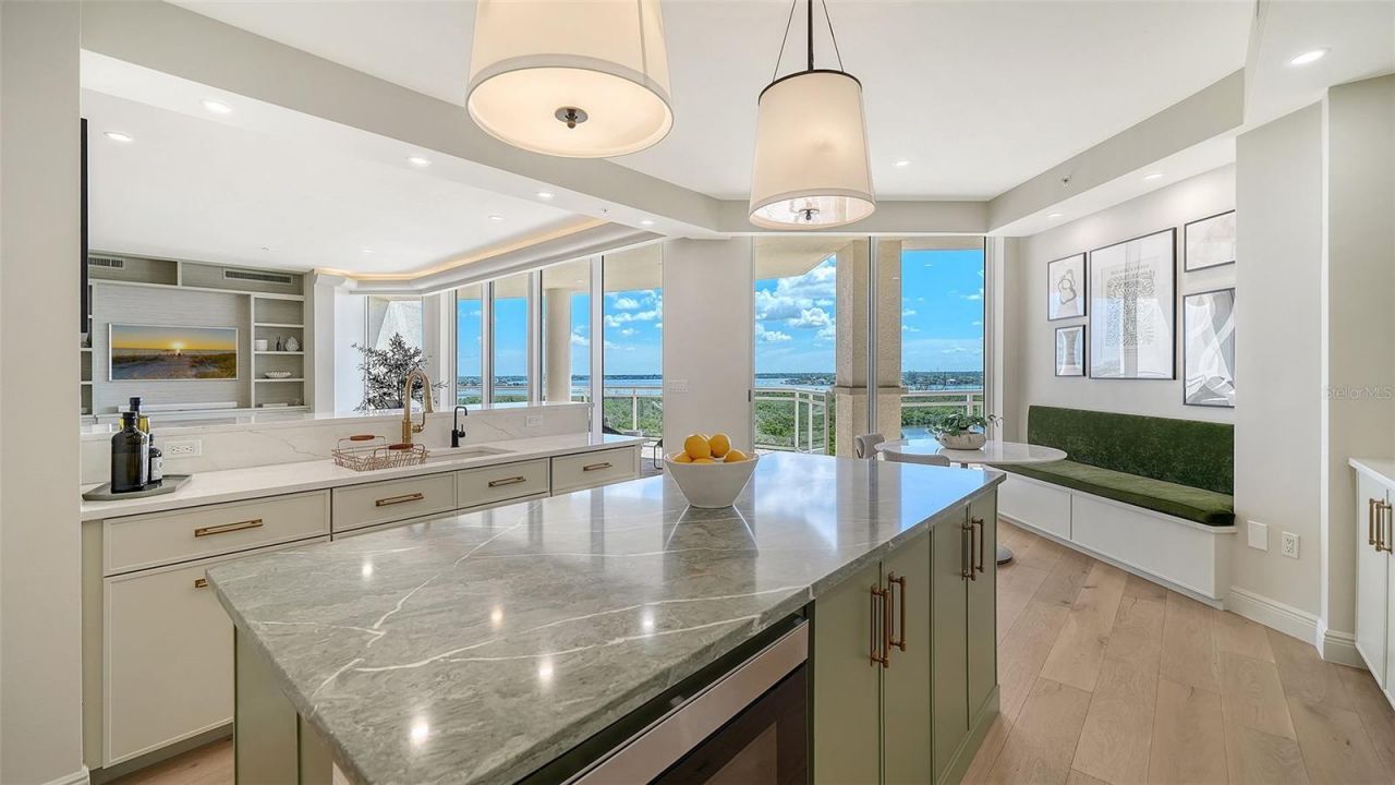 1300 Benjamin Franklin Drive, Unit 809, Sarasota, FL 34236 Photo