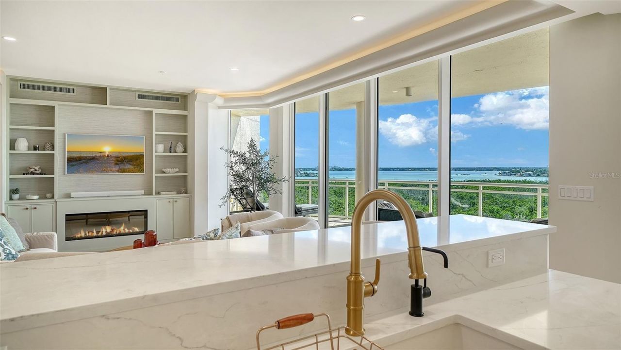 1300 Benjamin Franklin Drive, Unit 809, Sarasota, FL 34236 Photo